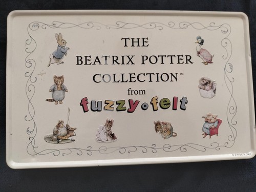 Vintage fuzzy felts tin - tin, set