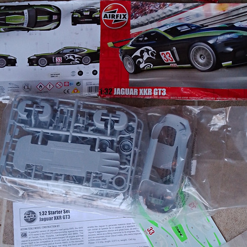 Airfix jaguar xkr - 1:32,