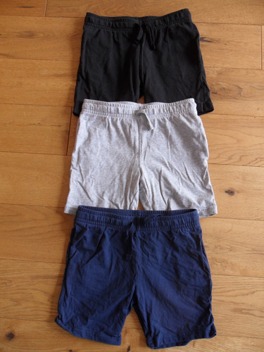 M boys shorts - 3, x