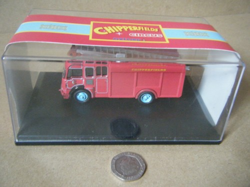 Oxford diecast chipperfield - oxford, "chipperfield's