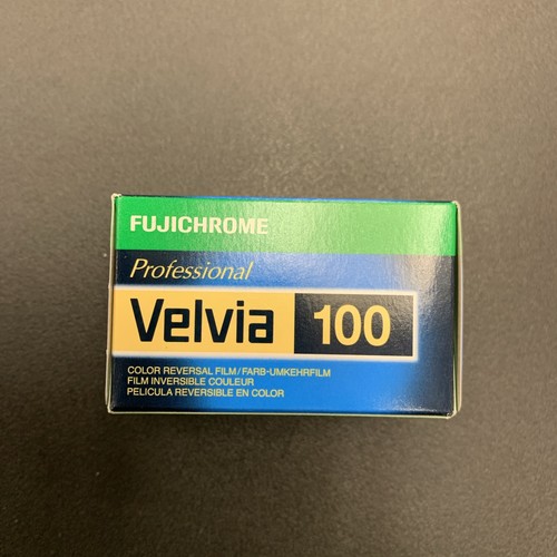 Fuji velvia 100 35mm - fuji,