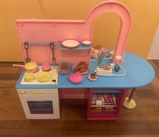 Vintage Hasbro Sindy Kitchen