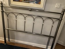 King Size Headboard Floor