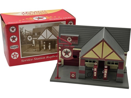 Texaco service station replica - service,