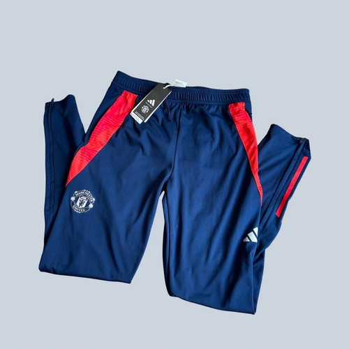 Manchester united tracksuit - united,