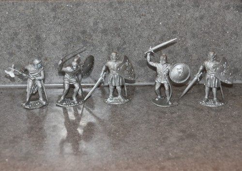 Vintage timpo knights toy - vintage,