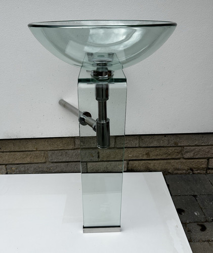 Contemporary clear glass - contemporary, wall