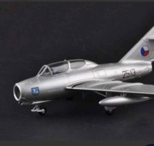 EASY MODEL 37137 MiG-15 UTI