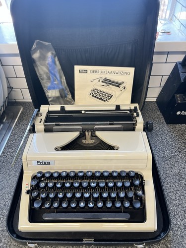 Vintage erika portable - vintage,