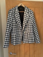 ladies boucle jacket size 16