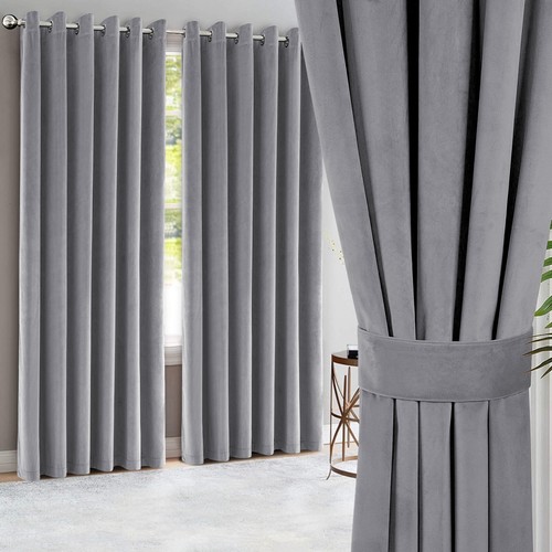 Heavy velvet curtains - heavy,