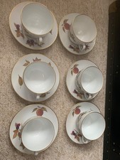 Royal Worcester Evesham Gold 6