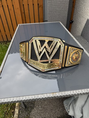 Wwe scratch logo restoned - scratch,