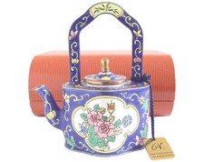 Charlotte Di Vita Teapot