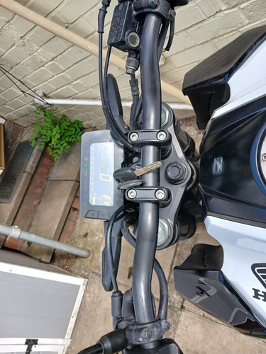 Honda cb125r full - full, lock