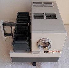 Aldis QI24 Vintage Semi-Automatic 35mm Slide Projector with 36 Slide Tray 