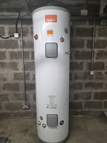 Megaflow 210l unvented hot - megaflow,