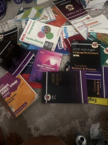 Gcse revision books bundle - 34,