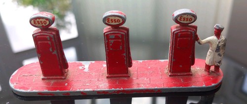 Vintage petrol pumps lesney - pumps, by