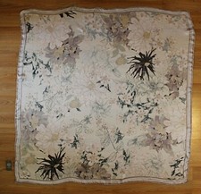 Vince Camuto Rustic Peony