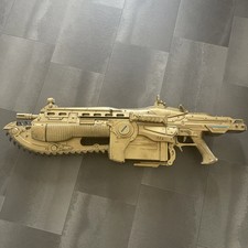 Gears of War 2 - Gold Lancer 1:1 Full Size Replica Chainsaw Gun by NECA 2006
