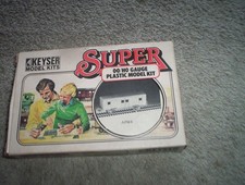 Keyser K's OO Gauge Super Model Kit APW4 of SR Utility Van  --Boxed Plastic kit