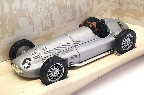 Corgi 12cm long diecast 00203 - corgi,