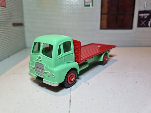 Dinky toy lorry guy warrior - toy,