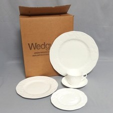 Wedgwood Strawberry Vine Cup