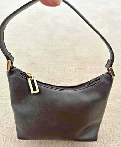 Liz claiborne black - liz,