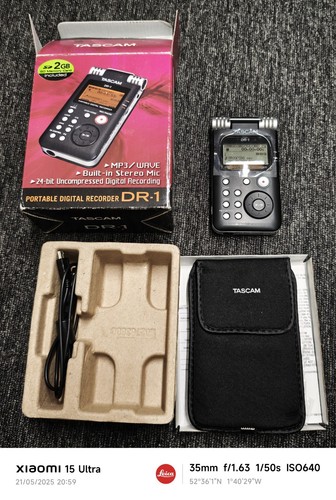 Tascam boxed complete - tascam, dr-1