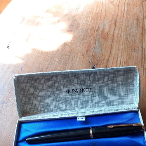 Parker gold nib convertible - 45,