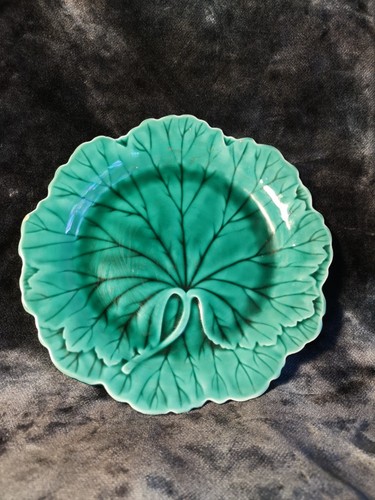 Wedgwood cabbage lily leaf - cabbage/lily,