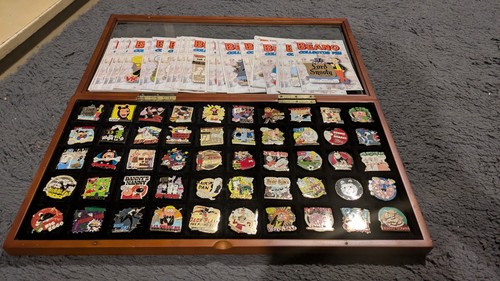 Beano pin badges - 50, cards)