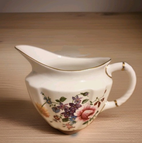 Vintage royal crown - derby, bone
