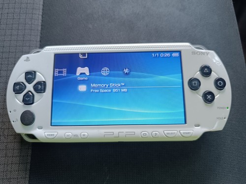 Black white psp - w., ips
