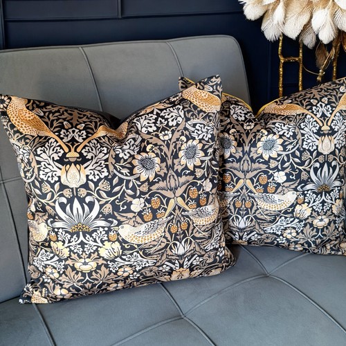 Luxury handmade velvet cushion - velvet,