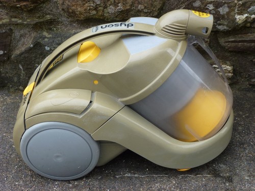 Dyson dc02 cylinder vacuum - dyson,