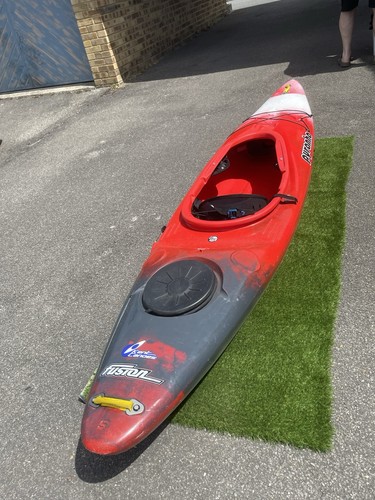 Red pyranha fusion kayak - red,