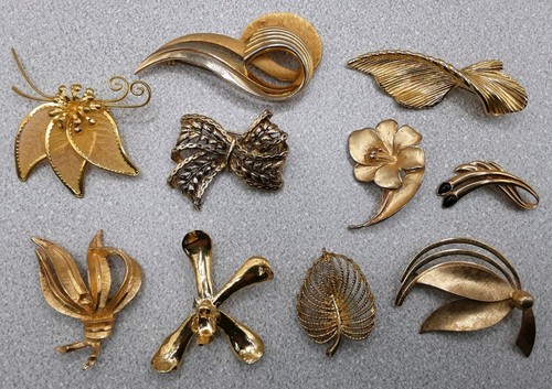 Vintage brooch mixed lot - 10,