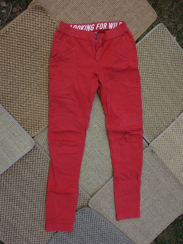Looking for wild red - red, taille