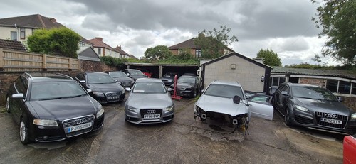 Audi saloon black full - audi,