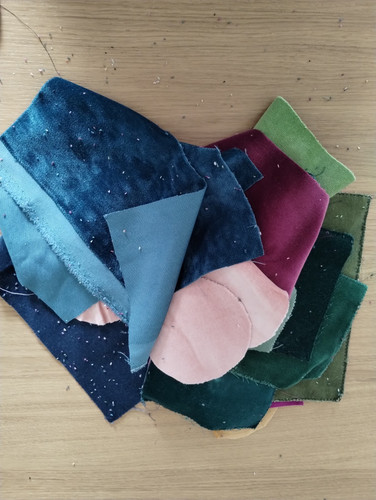 Bundle velvet fabric - of,