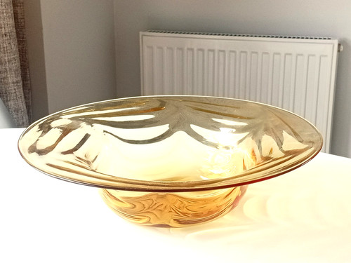 Whitefriars glass wave - 12",