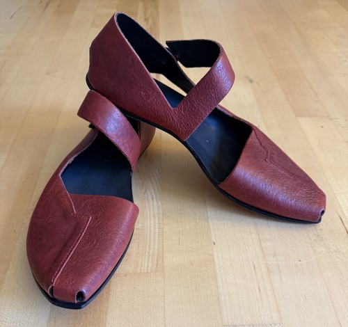 New cydwoq resort shoes - new*,