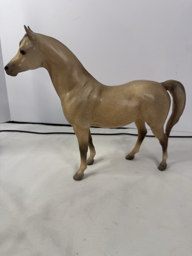 Breyer horse 805 proud - horse,