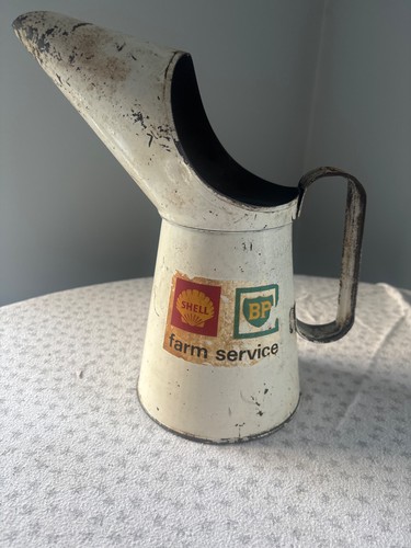 Vintage quart oil pourer