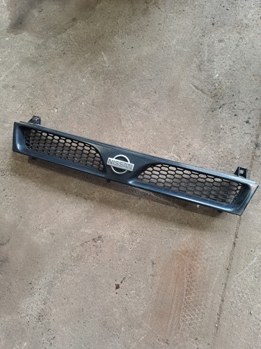 Nissan pulsar gtir grill - pulsar,