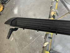 Toyota Hilux Mk 8 , o/s Side Step