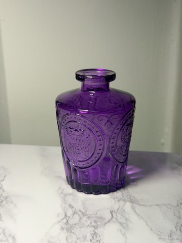 Vintage style purple bud - bud, vase